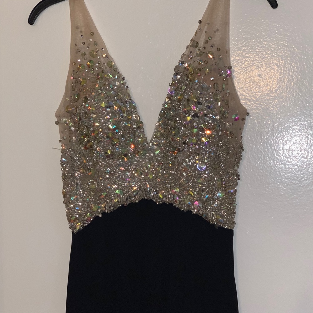 GORGEOUS SHOWSTOPPER DRESS